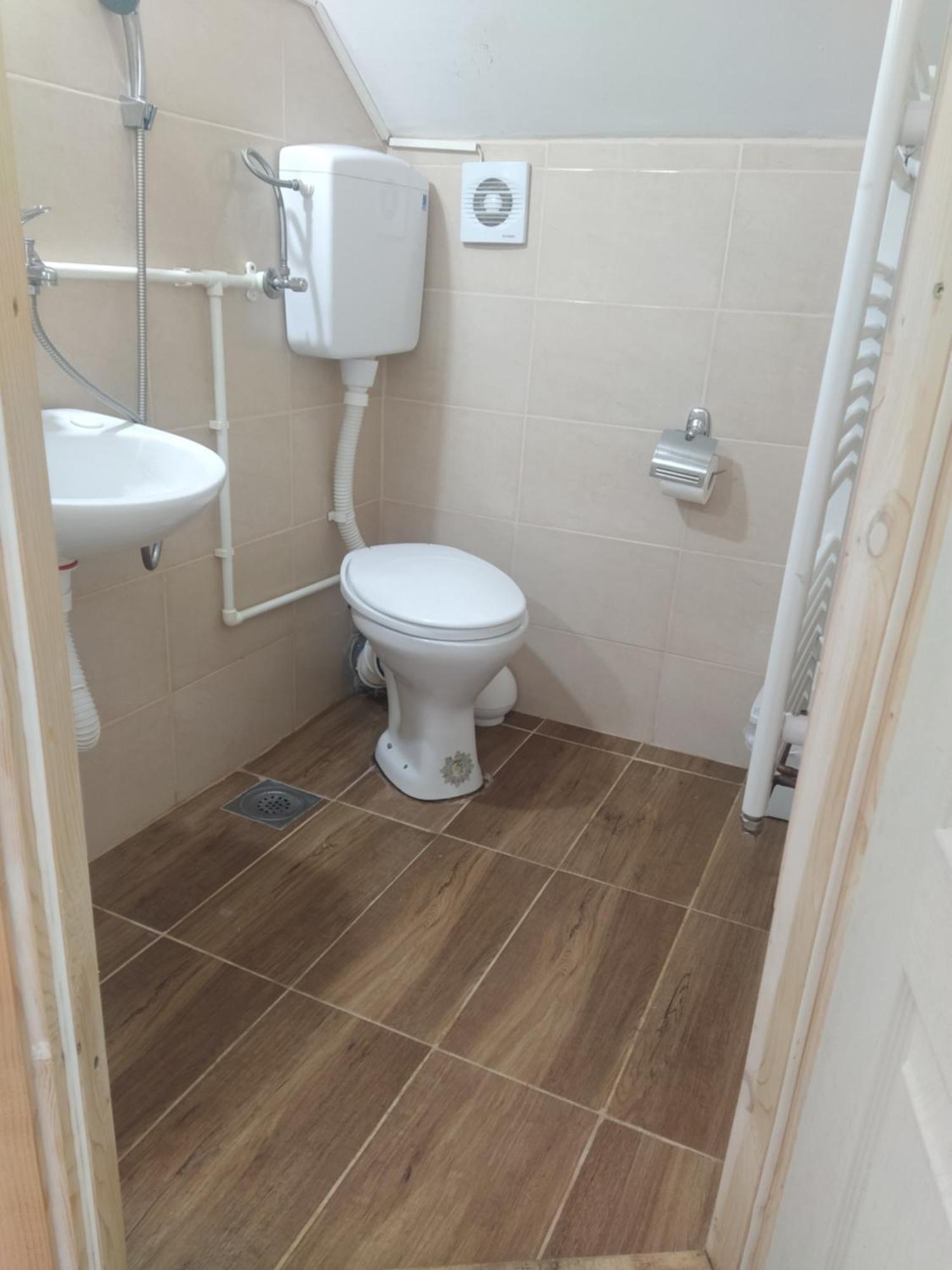 Bed and Breakfast Domacinstvo Kod Gere Crni Vrh Zimmer foto